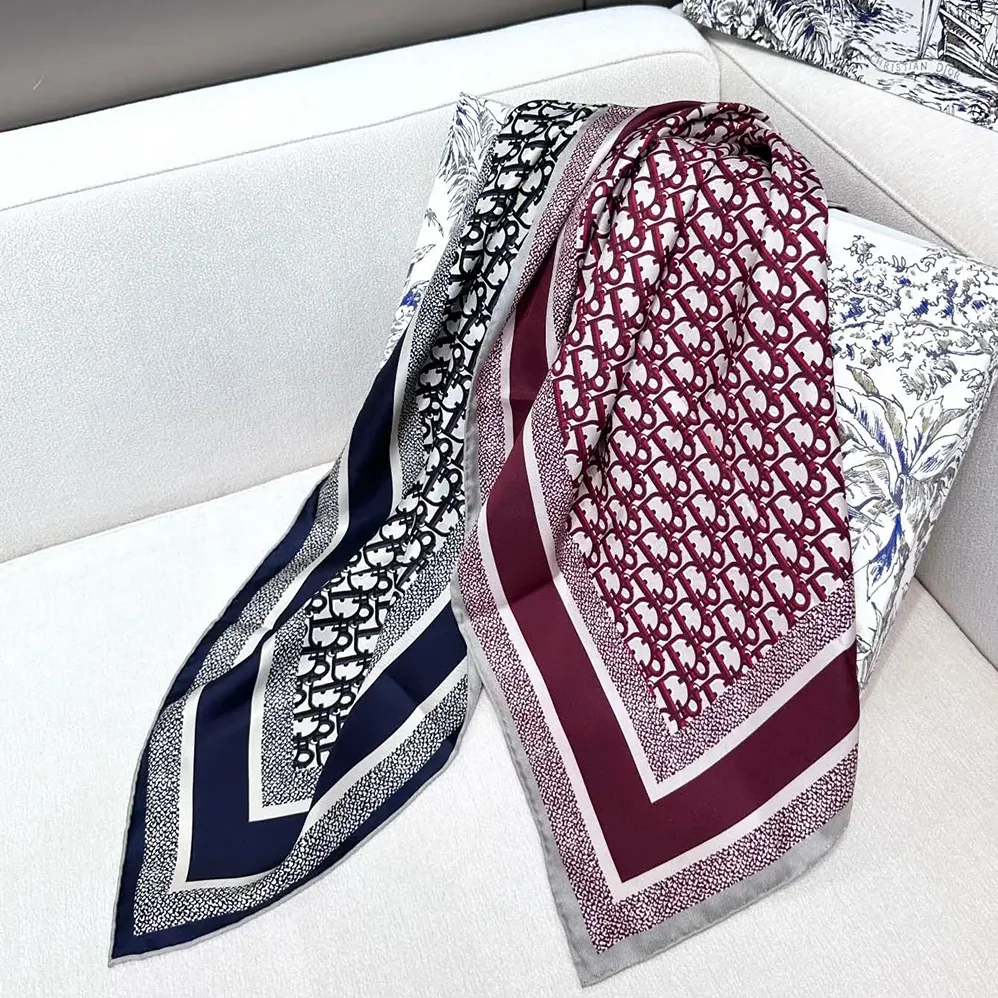 Dior Dior Oblique Diortwin 90 Square Scarf Burgundy and Navy Blue Silk Twill for Unisex Dior Dior Oblique Diortwin 90 Square Scarf Burgundy and Navy Blue Silk Twill for Unisex