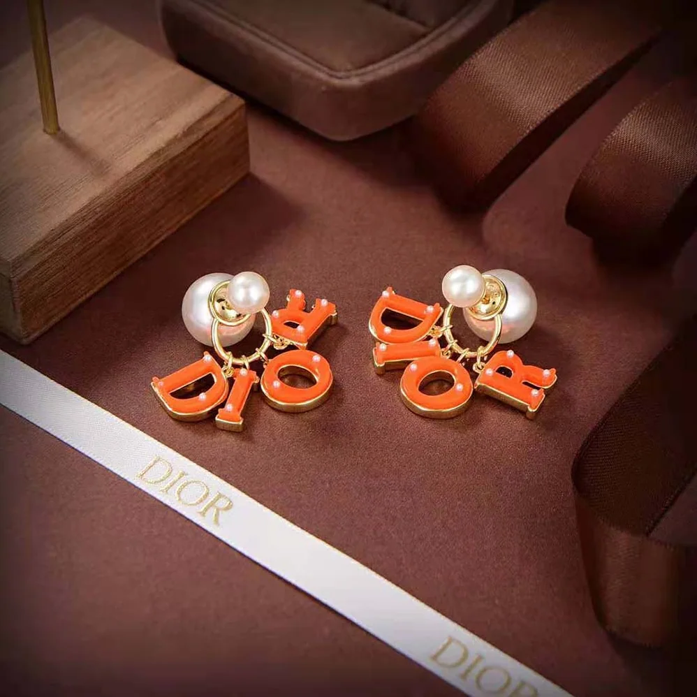 Dior Tribales Earring Gold-Finish Metal and White Resin Pearls for Women Dior Tribales Earring Gold-Finish Metal and White Resin Pearls for Women