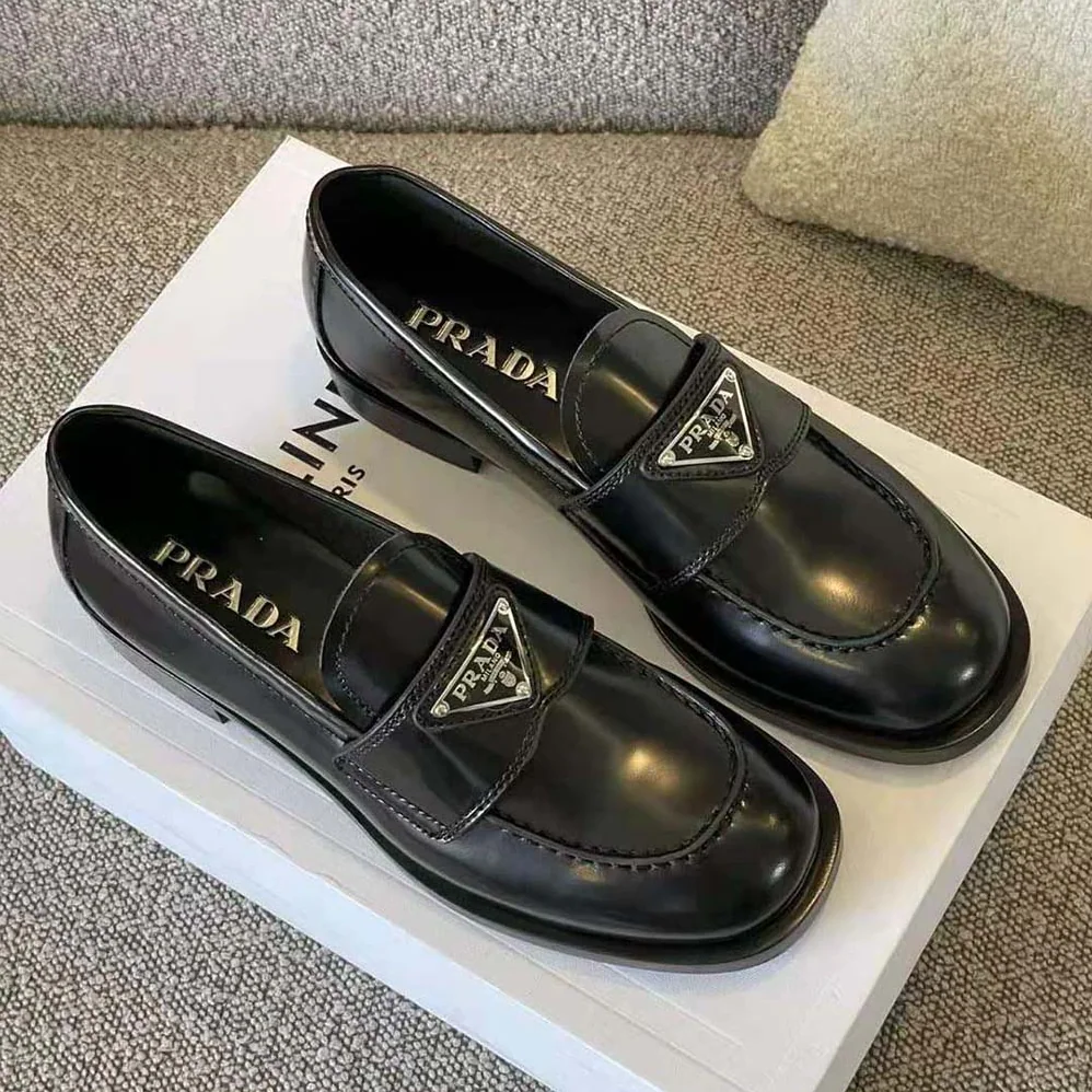 Prada Patent Leather Loafers in 25 mm Heel Height for Men in Black Prada Patent Leather Loafers in 25 mm Heel Height for Men in Black