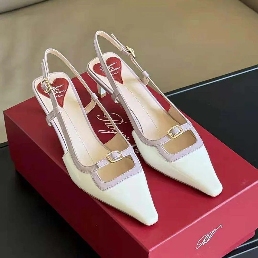 Roger Vivier Viv' Canard Slingback Pumps in Patent Leather for Women in Pink Roger Vivier Viv' Canard Slingback Pumps in Patent Leather for Women in Pink
