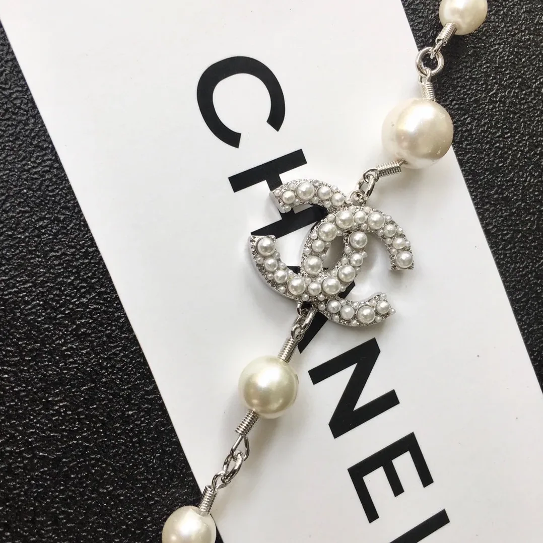 Chanel Double-CC Pearl Long Necklace Silver Hardware Chanel Double-CC Pearl Long Necklace Silver Hardware