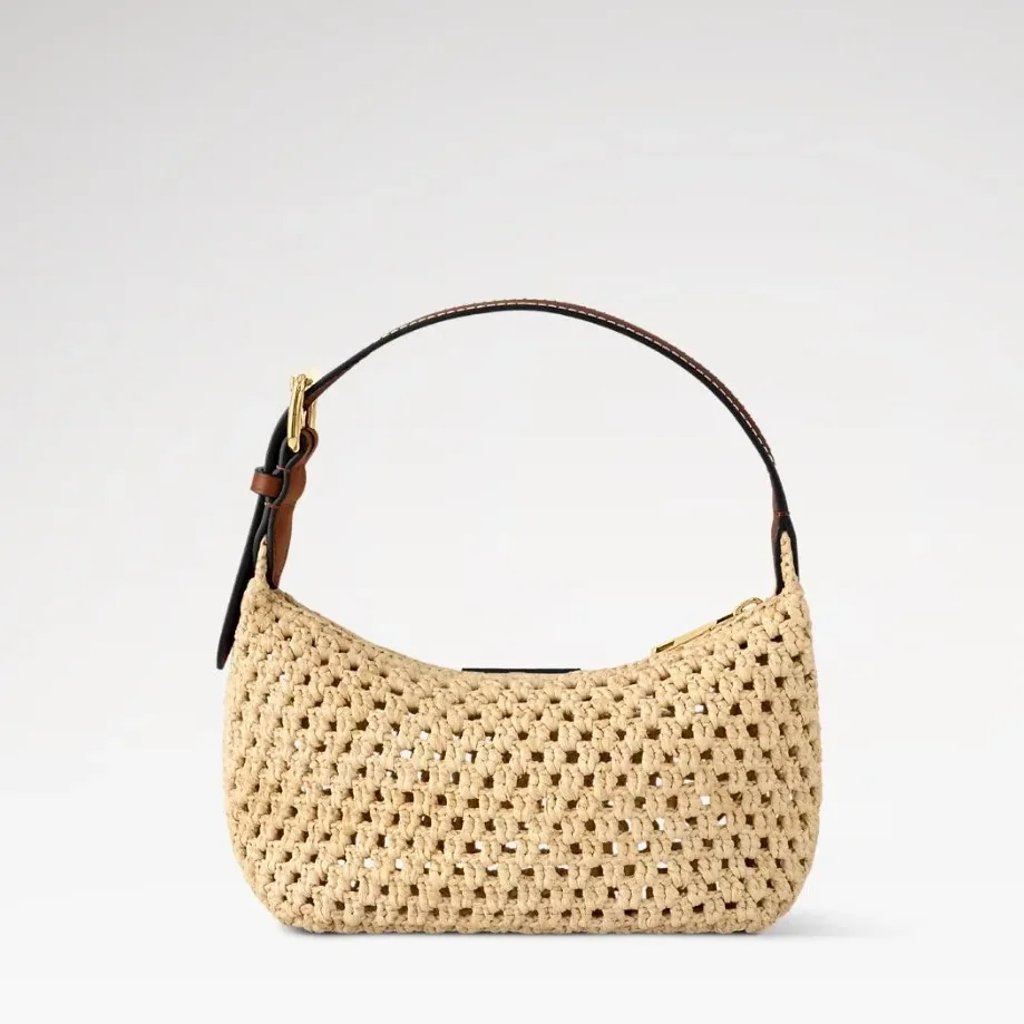 Louis Vuitton Hills Pochette Shoulder Bag / Natural Tan Raffia Gold Hardware