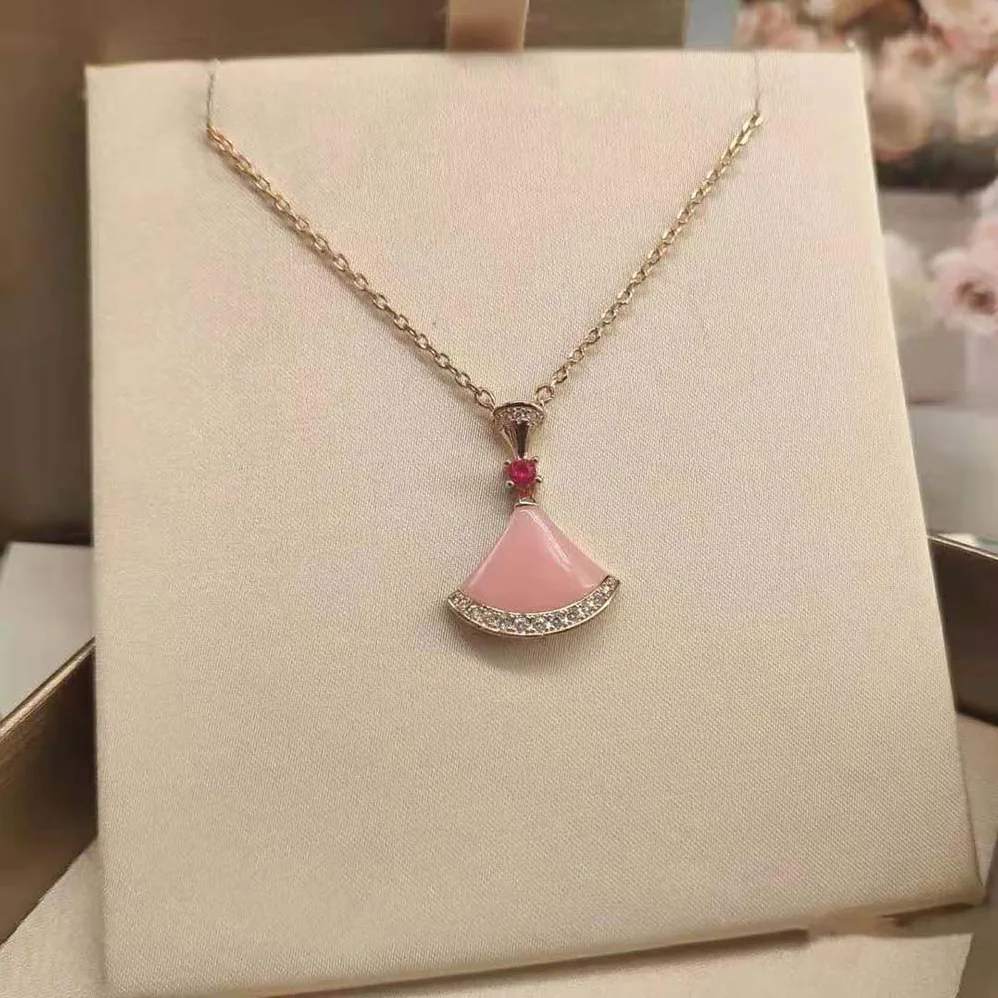 Bvlgari Divas Dream Necklace in 18 KT Rose Gold for Women Bvlgari Divas Dream Necklace in 18 KT Rose Gold for Women