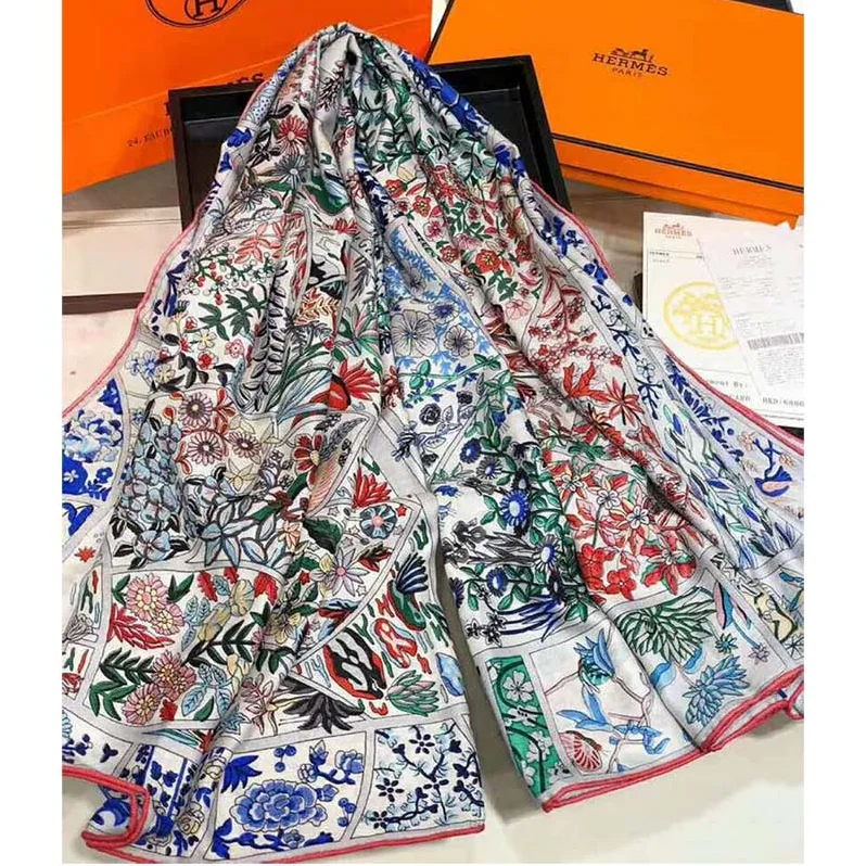 Hermes Fleurs De Giverny Scarf 90 for Women