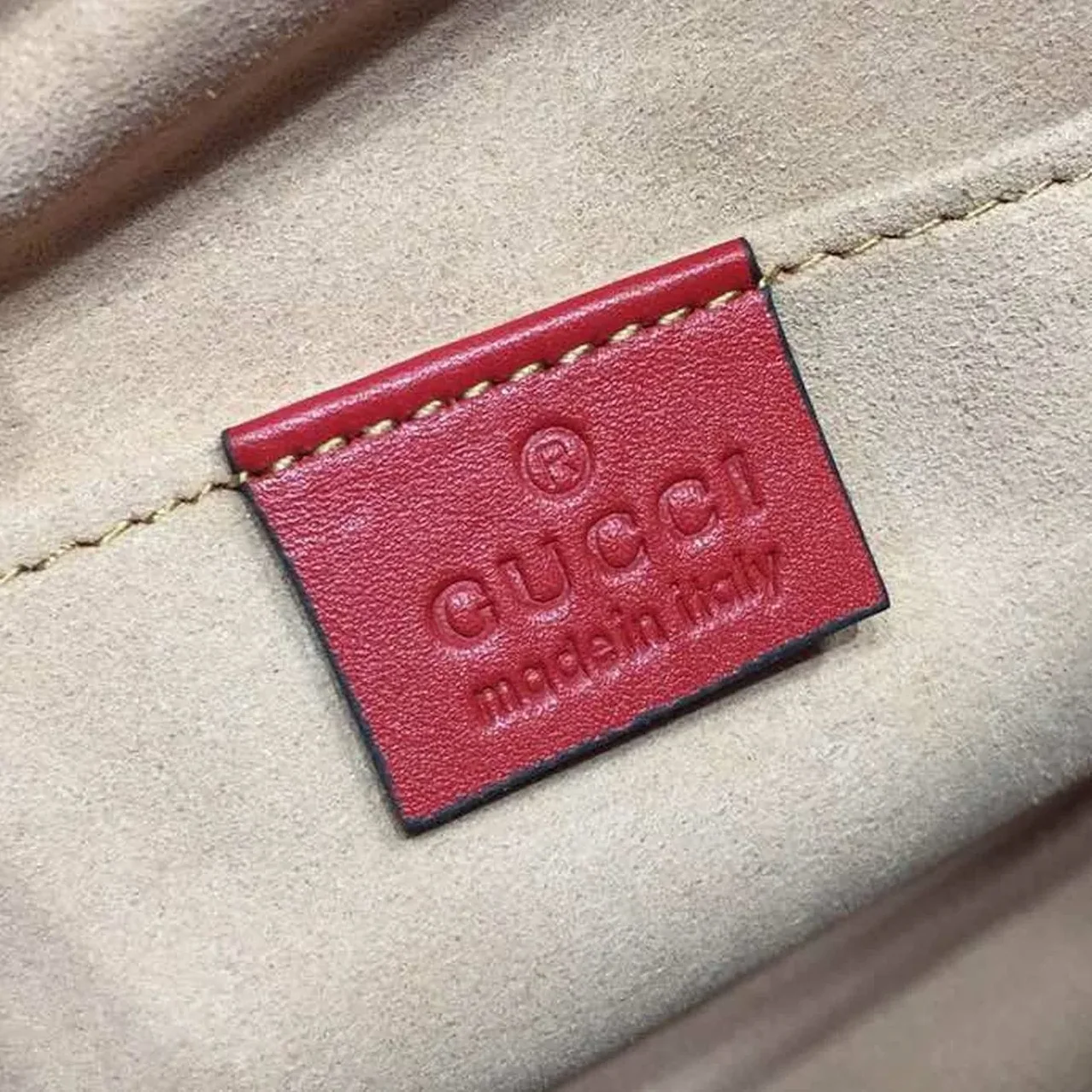 Gucci GG Marmont Small Matelassé Shoulder Bag Hibiscus Red Matelassé Chevron / Gucci GG Marmont Small Matelassé Shoulder Bag Hibiscus Red Matelassé Chevron /