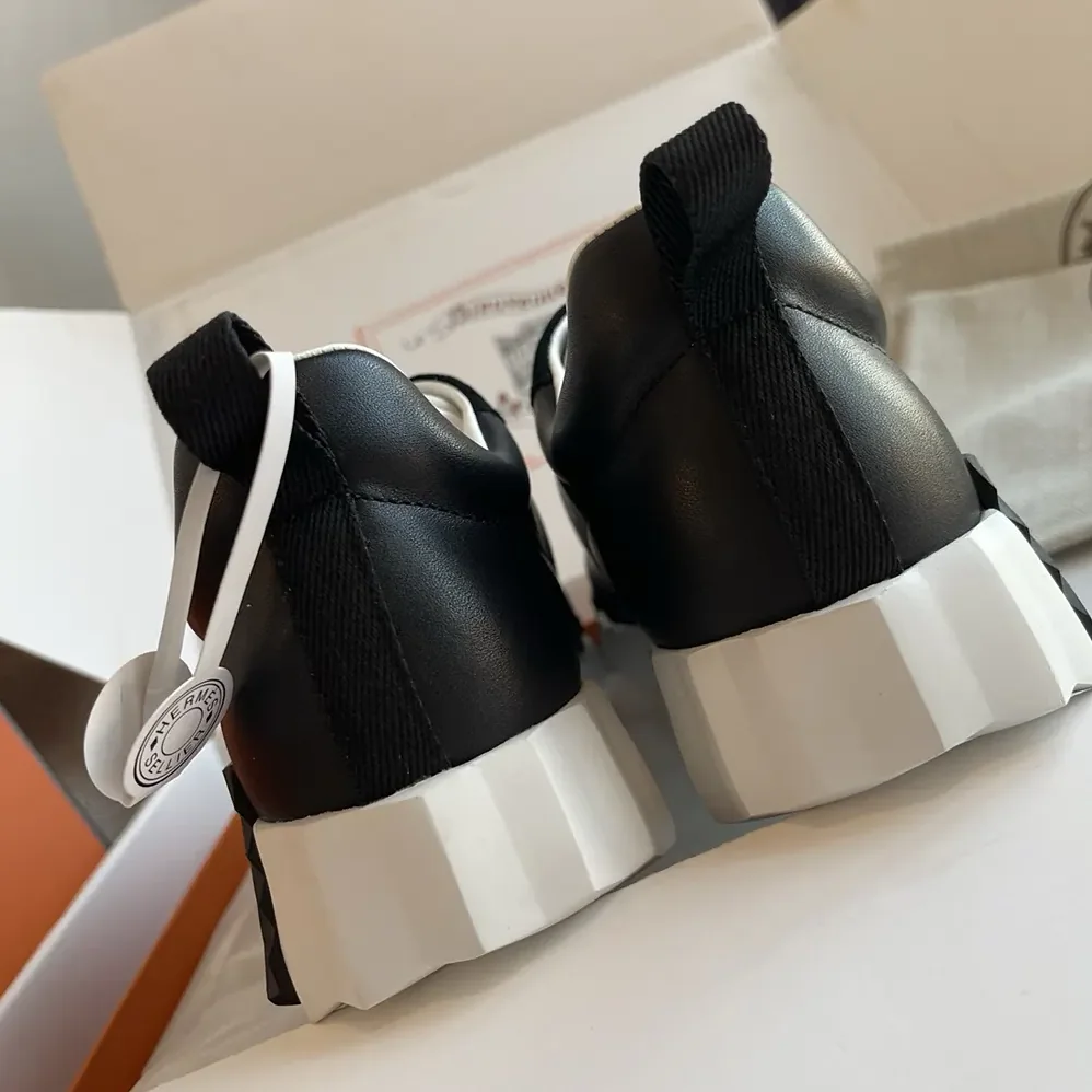Hermes Bouncing Sneaker-Black H242250Z for Unisex Hermes Bouncing Sneaker-Black H242250Z for Unisex