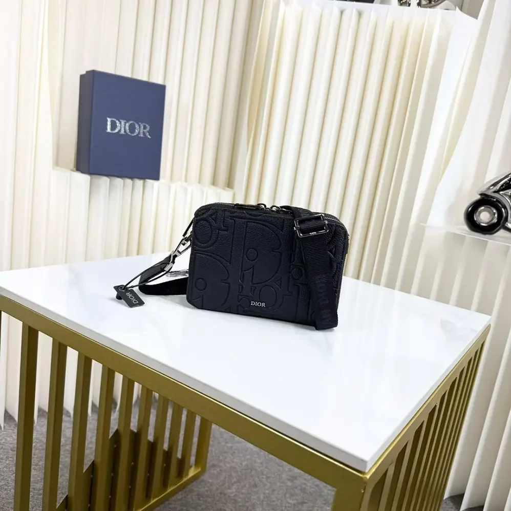 Dior Zipped Pouch with Strap Black Dior Gravity Leather for Men Dior Zipped Pouch with Strap Black Dior Gravity Leather for Men