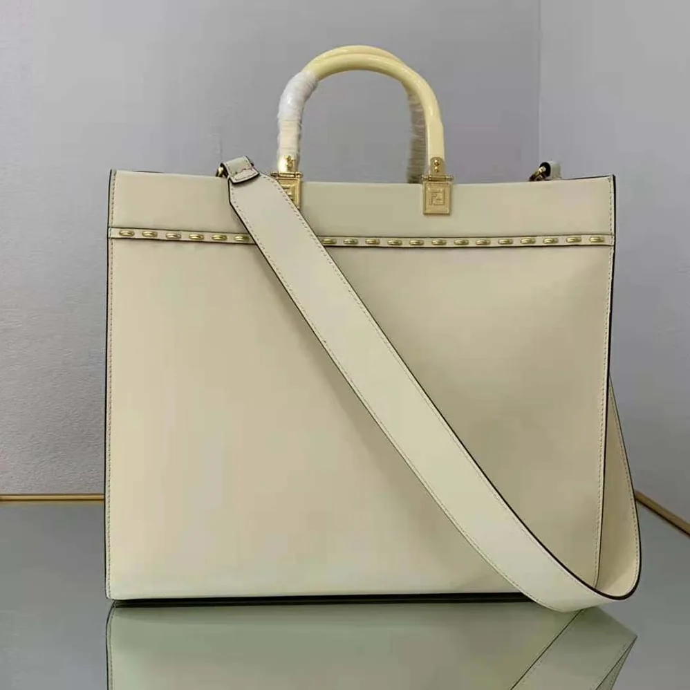 Fendi Sunshine Medium White Leather Shopper for Women