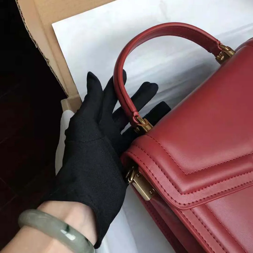 Dolce Gabbana D&G Small Smooth Calfskin Devotion Bag for Women in Maroon Dolce Gabbana D&G Small Smooth Calfskin Devotion Bag for Women in Maroon