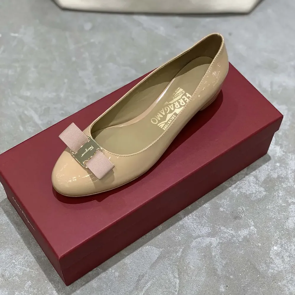 Salvatore Ferragamo Vara Pump 3cm Heel for Women in Sandy Salvatore Ferragamo Vara Pump 3cm Heel for Women in Sandy