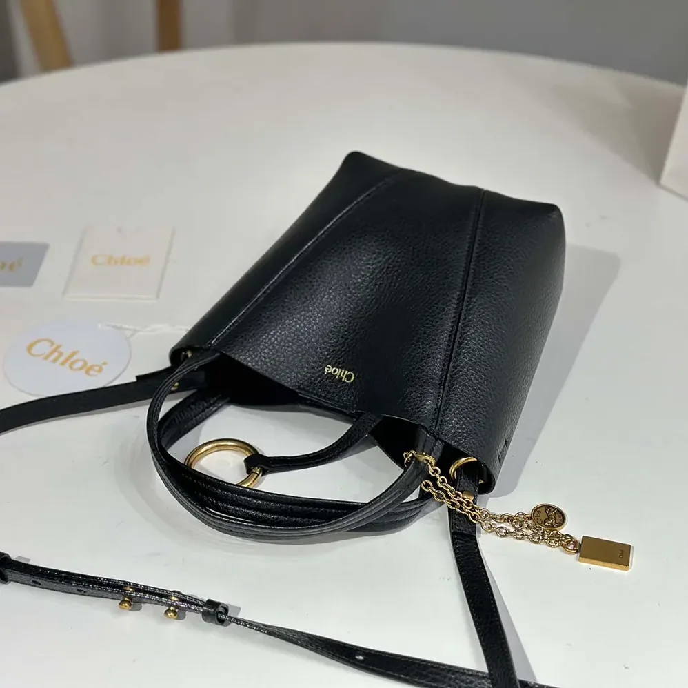 Chloe Small Chloé Spin Tote Bag in Grained Leather for Women in Black Chloe Small Chloé Spin Tote Bag in Grained Leather for Women in Black