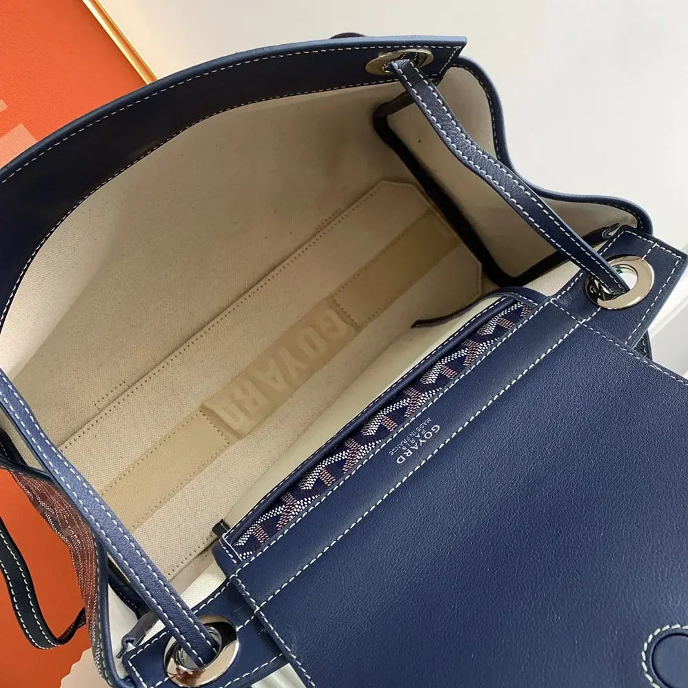 Goyard Rouette Souple Bag for Unisex in Navy Goyard Rouette Souple Bag for Unisex in Navy