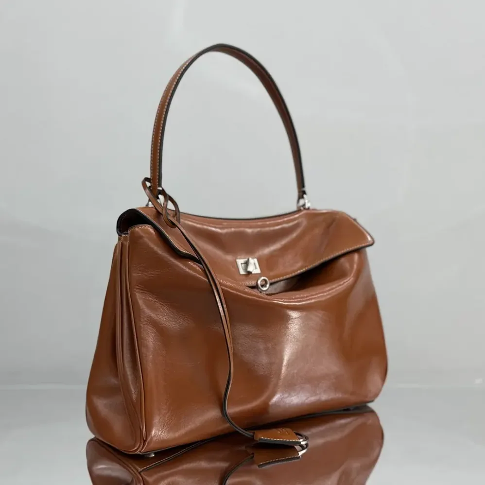 Balenciaga Rodeo Handbag Medium in Tan Cowboy Vegetable Tanned Lambskin Aged for Women in silver Hardware