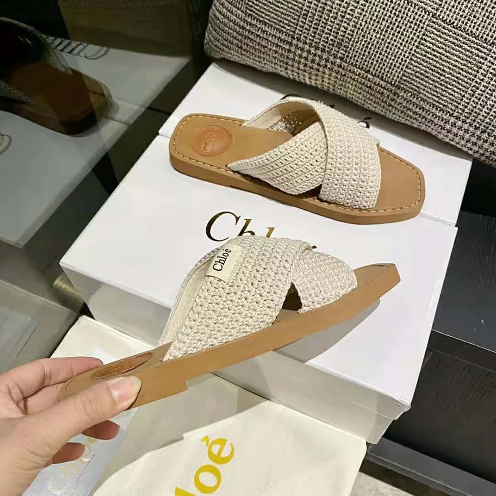 Chloe Woody Flat Mule for Women in Beige Chloe Woody Flat Mule for Women in Beige