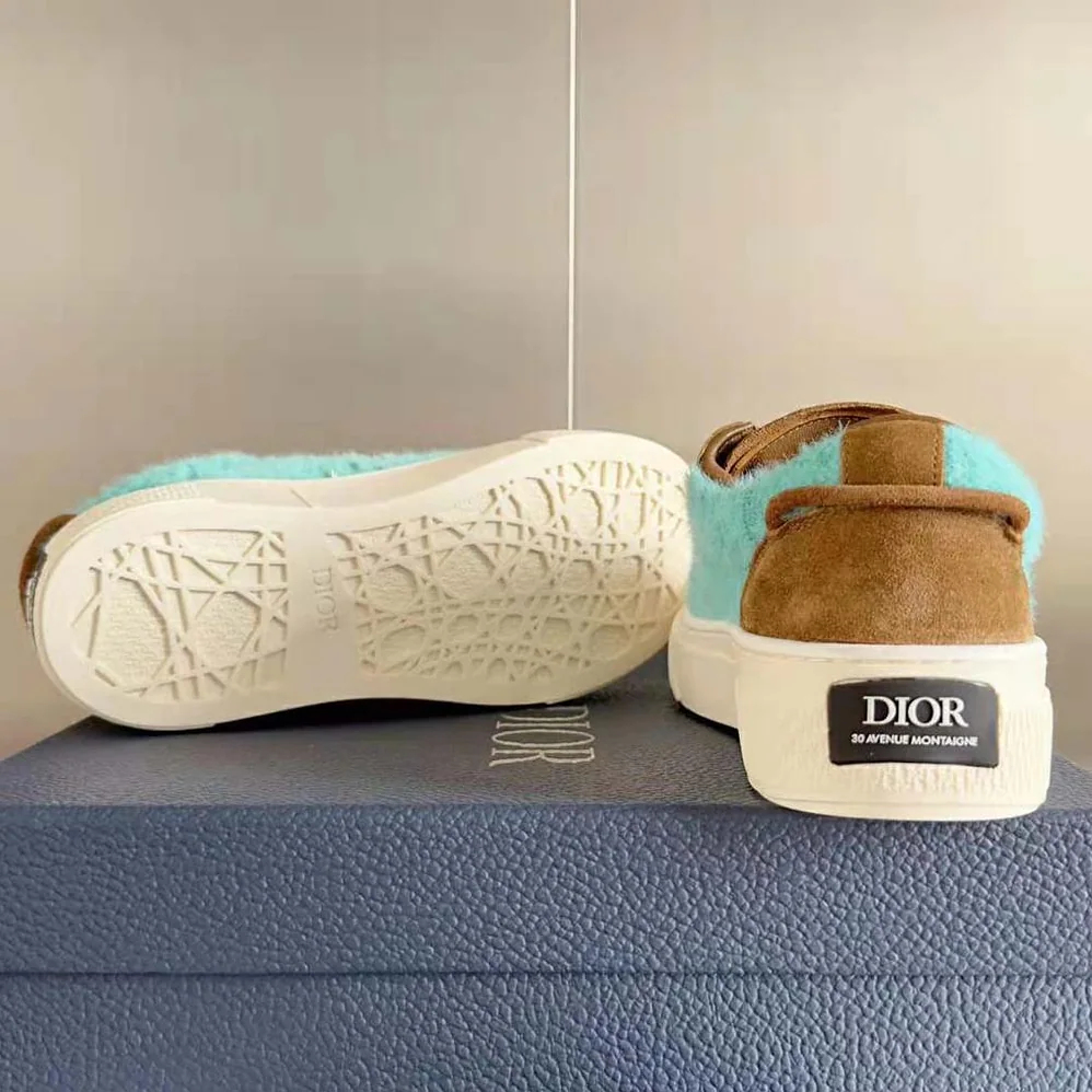 Dior B33 Sneaker – Limited and Numbered Edition for Men in with Digital Twin Dior B33 Sneaker – Limited and Numbered Edition for Men in with Digital Twin