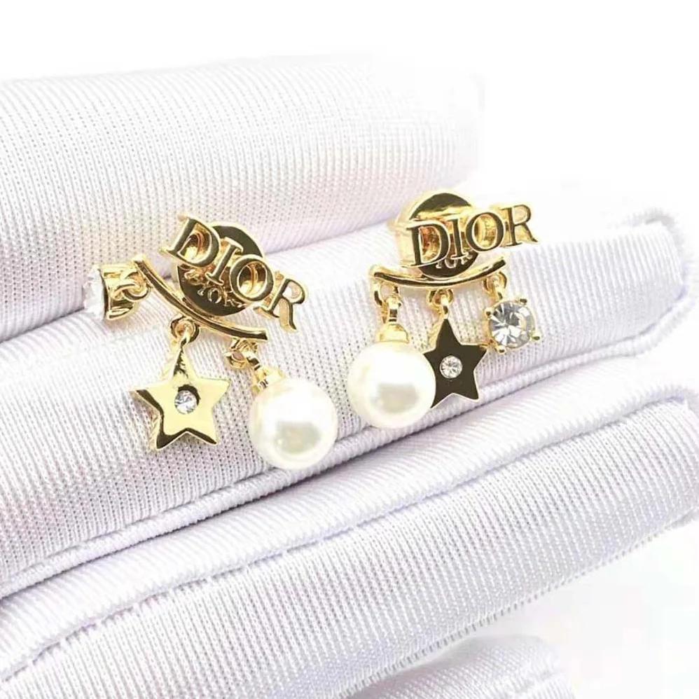Dior Dio(r)evolution Earrings Gold-Finish Metal with White Resin Pearls and White Crystals for Women Dior Dio(r)evolution Earrings Gold-Finish Metal with White Resin Pearls and White Crystals for Women