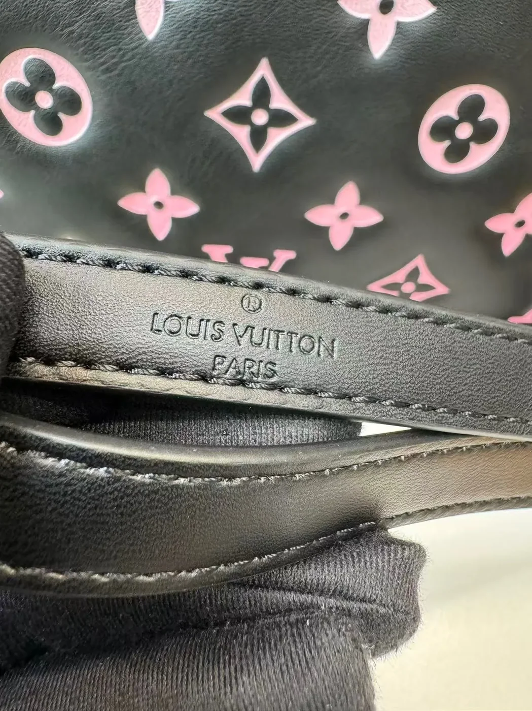 Louis Vuitton Coussin BB Shoulder Bag in Black/Pink Gold Hardware