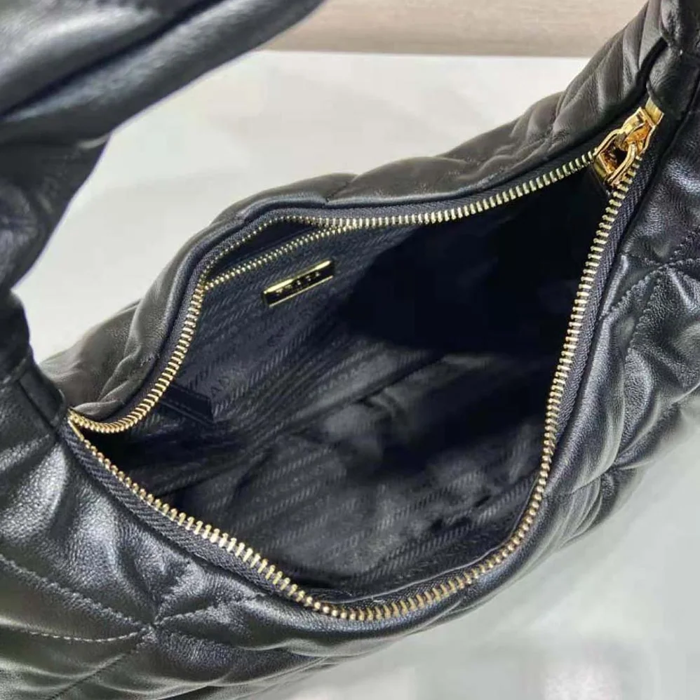 Prada Large Topstitched Nappa-Leather Bag for Women in Black