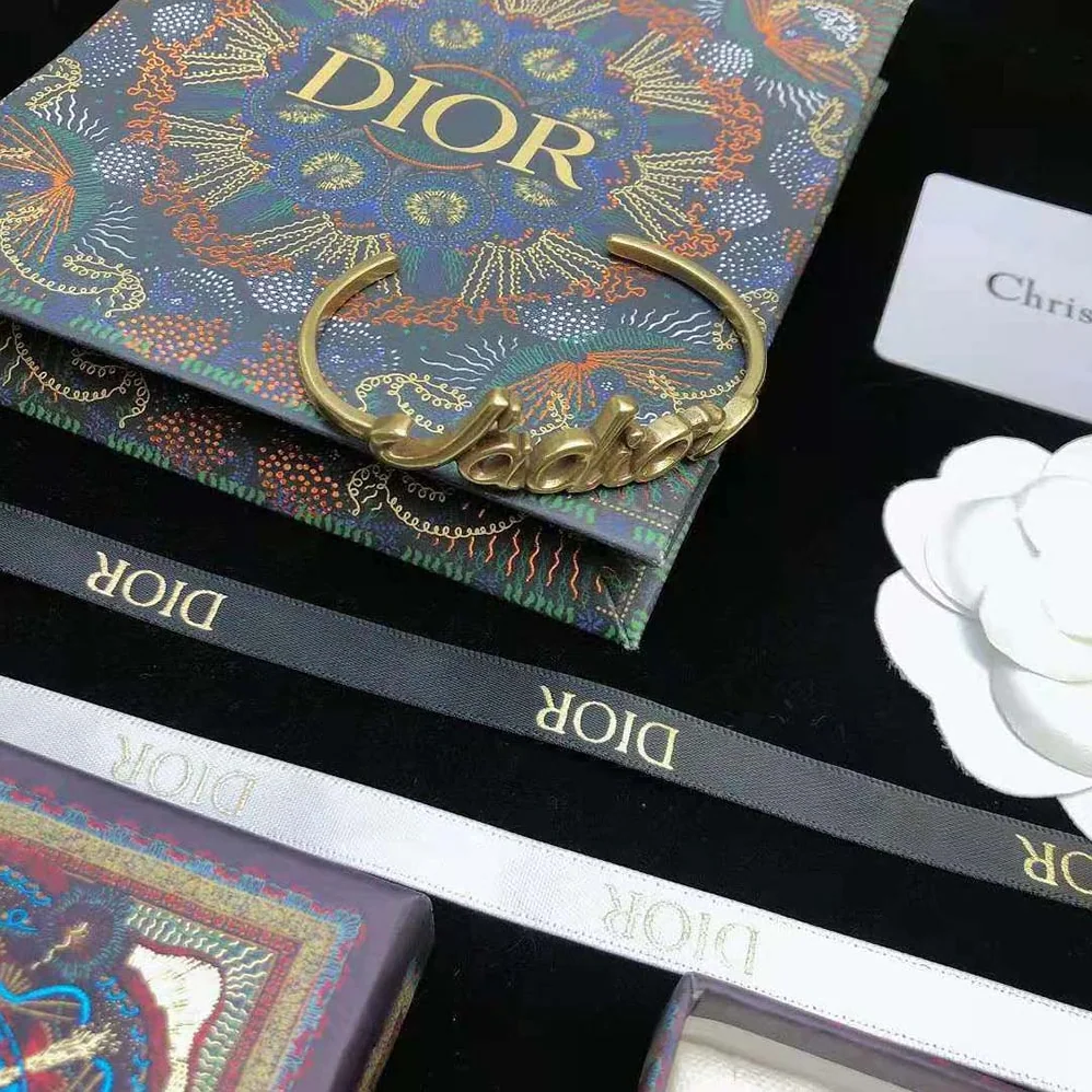 Dior J'Adior Bracelet Antique Gold for Women in Finish Metal Dior J'Adior Bracelet Antique Gold for Women in Finish Metal