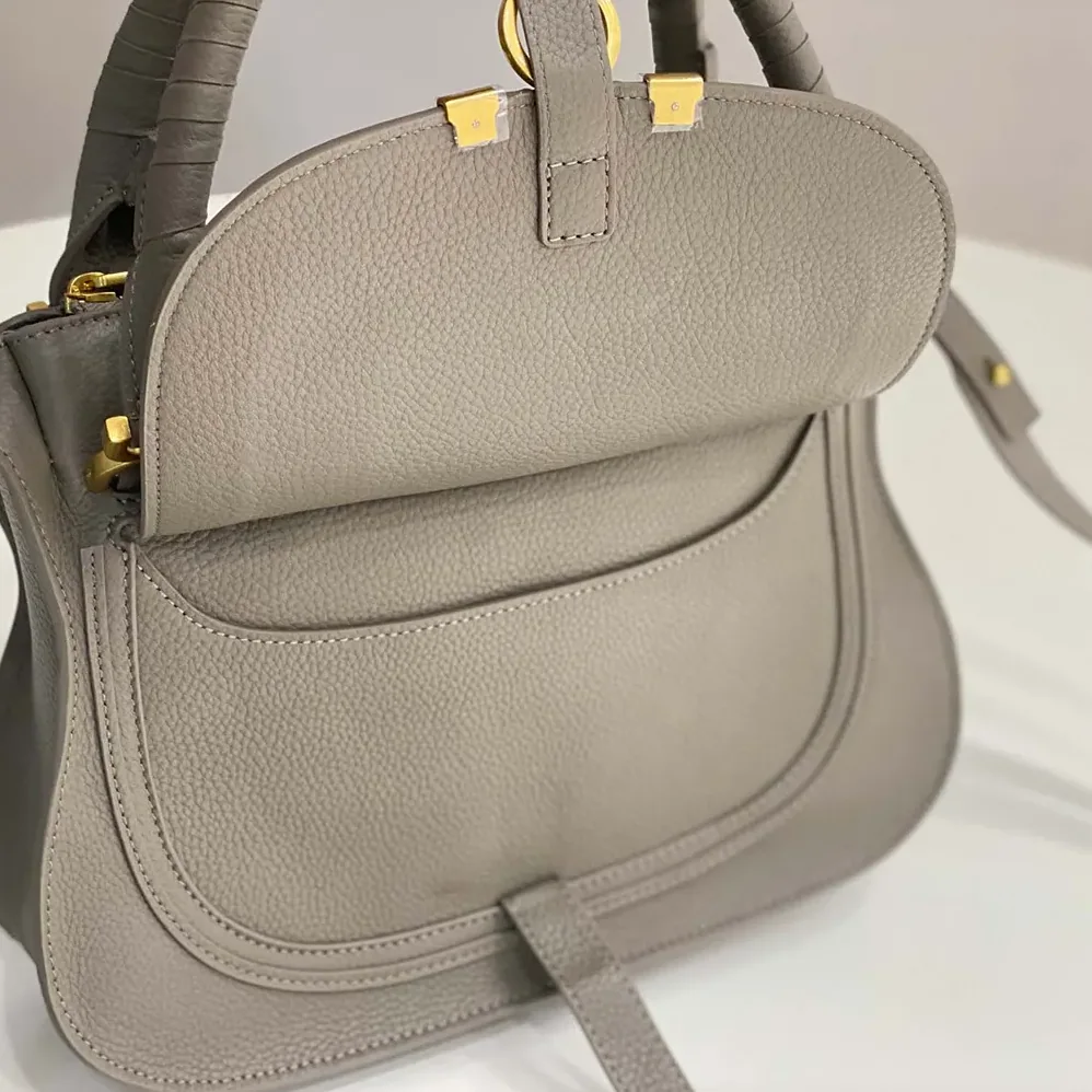 Chloe Small Marcie Bag in Grained Leather for Women in Grey Chloe Small Marcie Bag in Grained Leather for Women in Grey