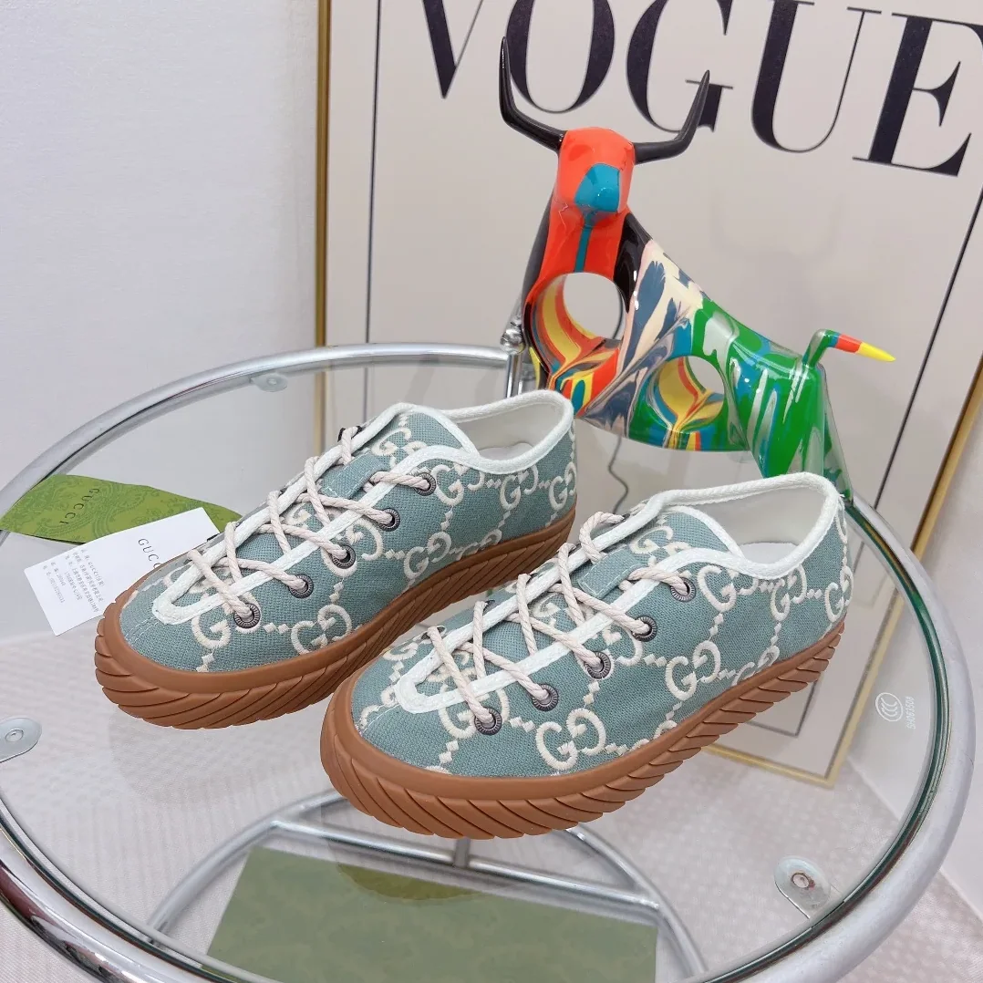 Gucci Maxi GG Sneaker Grey for Women
