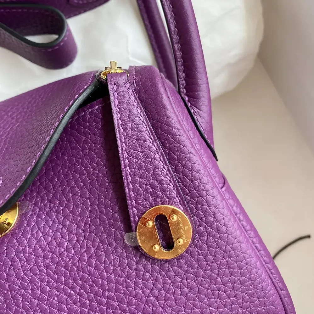 Hermes Lindy Mini 19 in Clemence Leather for Women in Purple/Gold Hermes Lindy Mini 19 in Clemence Leather for Women in Purple/Gold