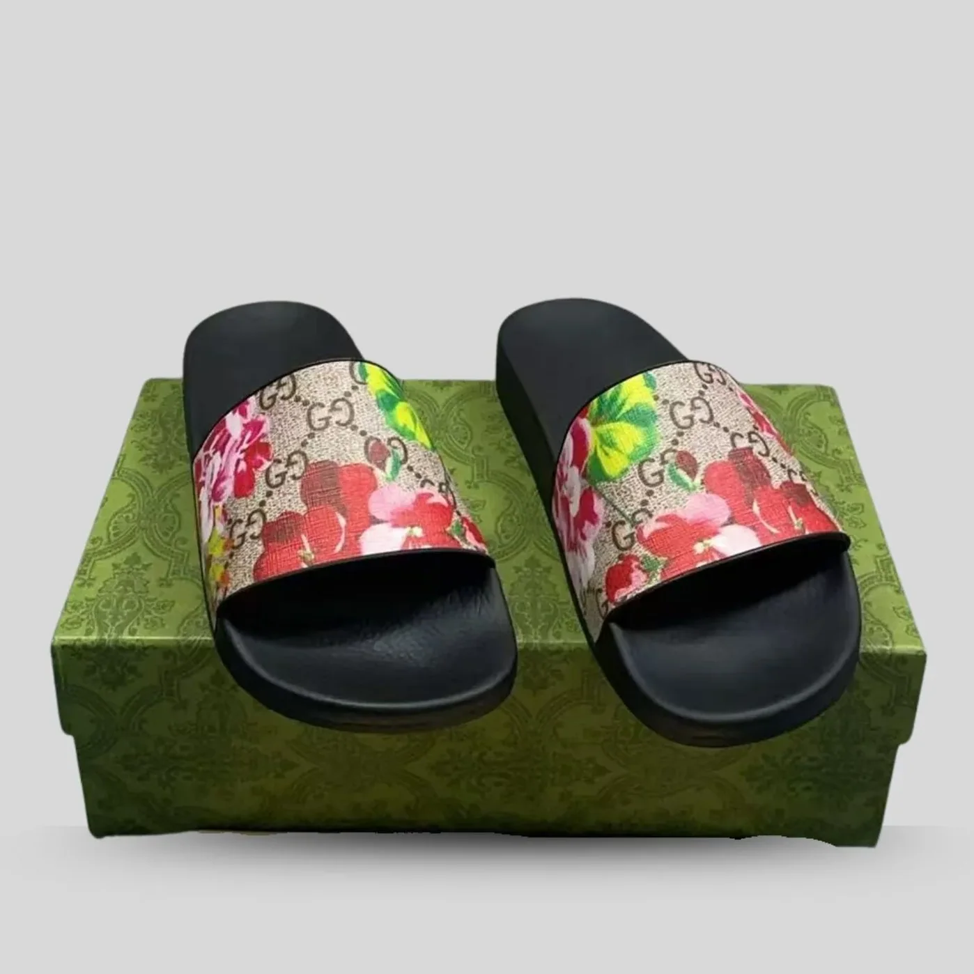 Gucci Blooms Supreme Floral Slide Sandal Black