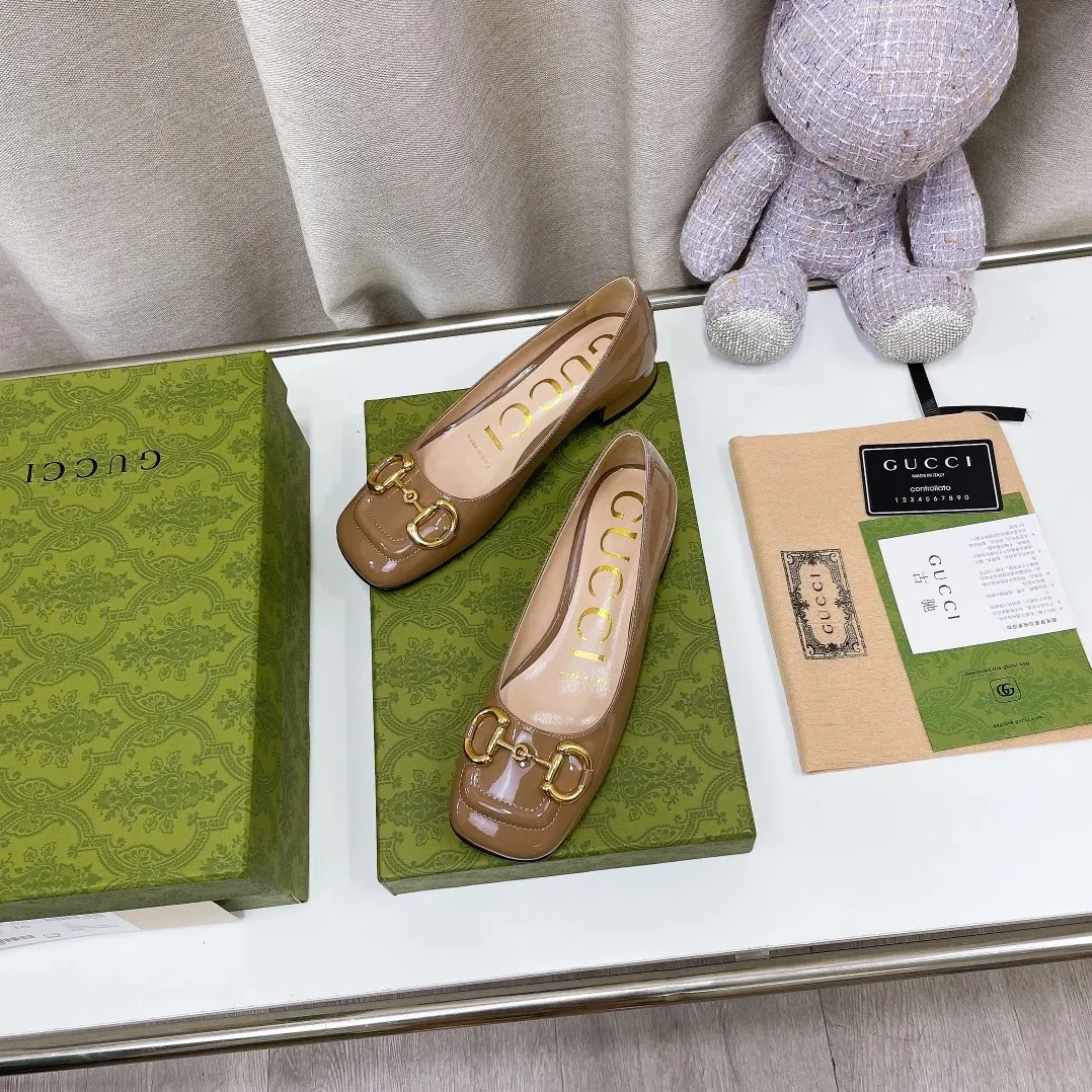 Gucci Mid-Heel Pump With Horsebit Green Gucci Mid-Heel Pump With Horsebit Green