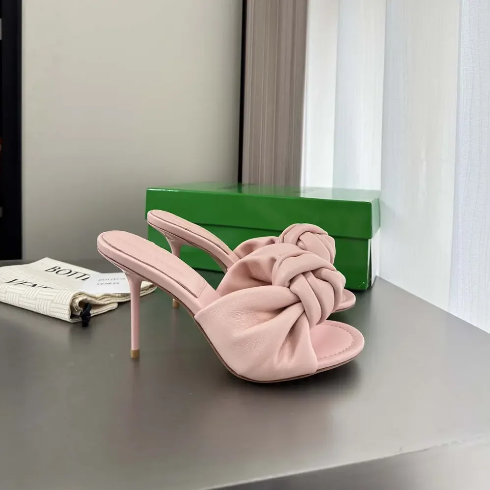 Bottega Veneta Cherry Mule in Supple Nappa Leather for Women in Blush