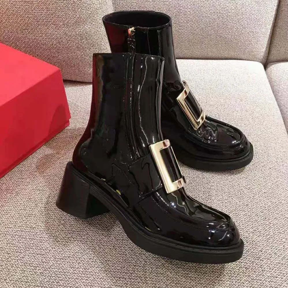 Roger Vivier Viv' Rangers Metal Buckle Ankle Boots in Patent Leather in 6cm Heel for Women Roger Vivier Viv' Rangers Metal Buckle Ankle Boots in Patent Leather in 6cm Heel for Women