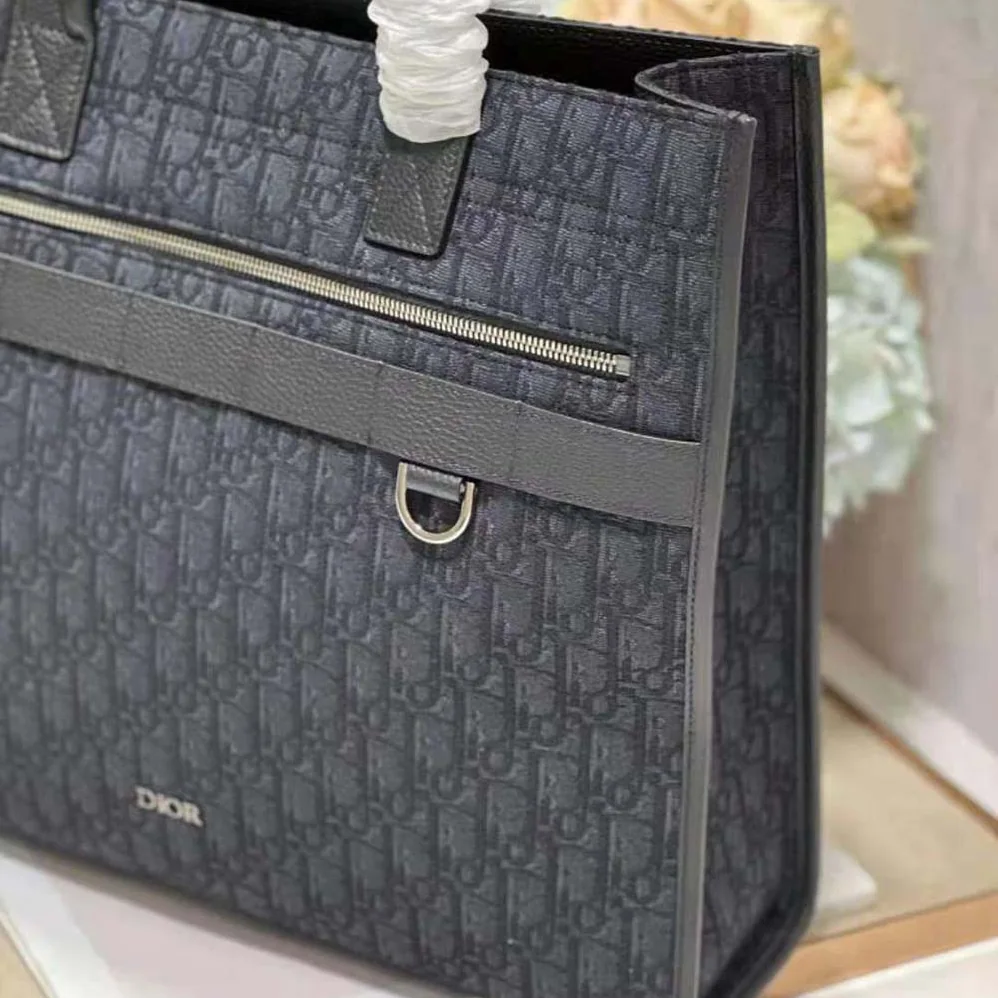 Dior Safari Tote Bag Black Dior Oblique Jacquard and Grained Calfskin for Men Dior Safari Tote Bag Black Dior Oblique Jacquard and Grained Calfskin for Men