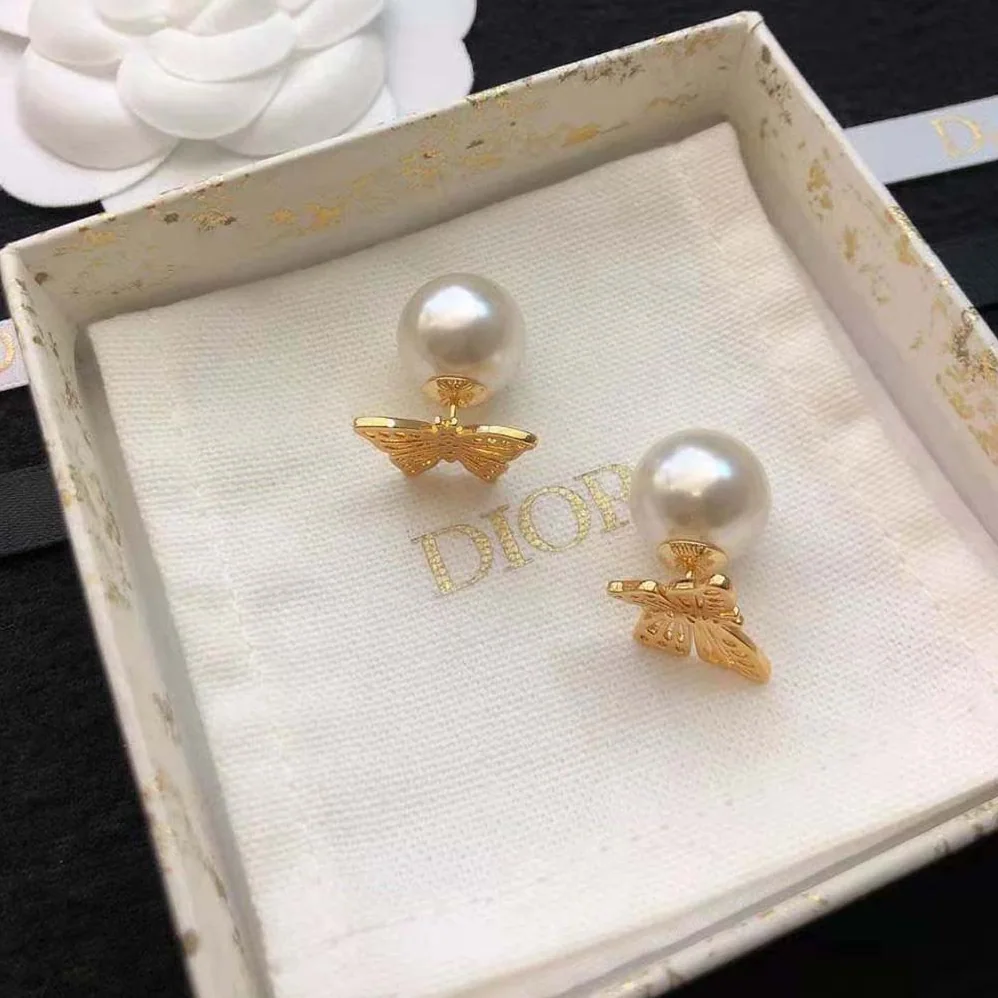 Dior Tribales Earrings Gold-Finish Metal and White Resin Pearls for Women Dior Tribales Earrings Gold-Finish Metal and White Resin Pearls for Women