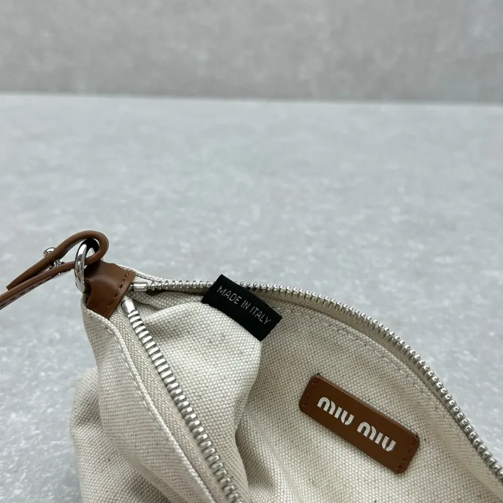 Miu Miu IVY Raffia for Women in Effect and Linen Bag