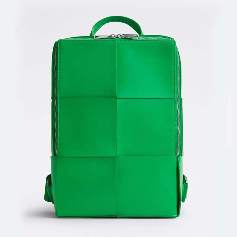 Bottega Veneta Arco Backpack in Calfskin Leather for Men in Green Bottega Veneta Arco Backpack in Calfskin Leather for Men in Green