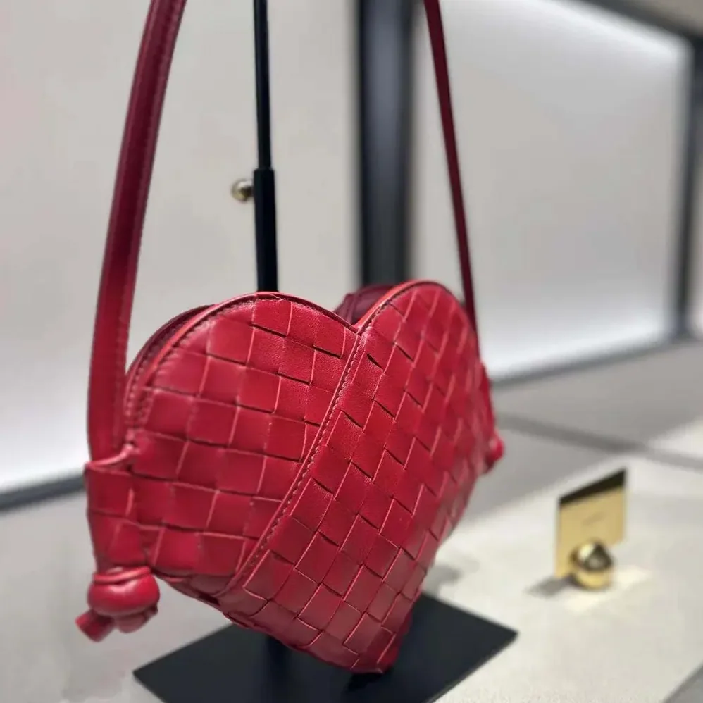 Bottega Veneta Mini Solstice Heart-shaped Shoulder Bag in Intrecciato Leather for Women Bottega Veneta Mini Solstice Heart-shaped Shoulder Bag in Intrecciato Leather for Women