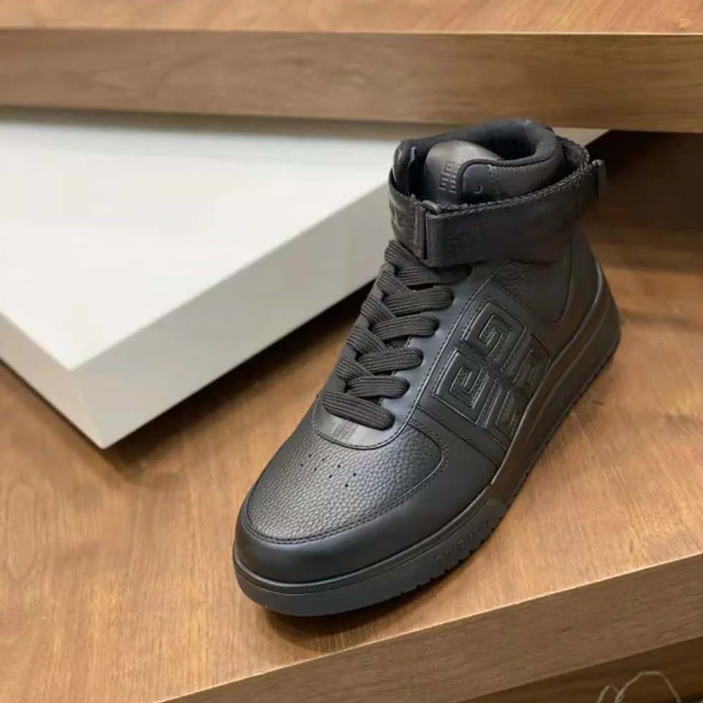 Givenchy G4 High Top Sneakers in Leather for Men in Black