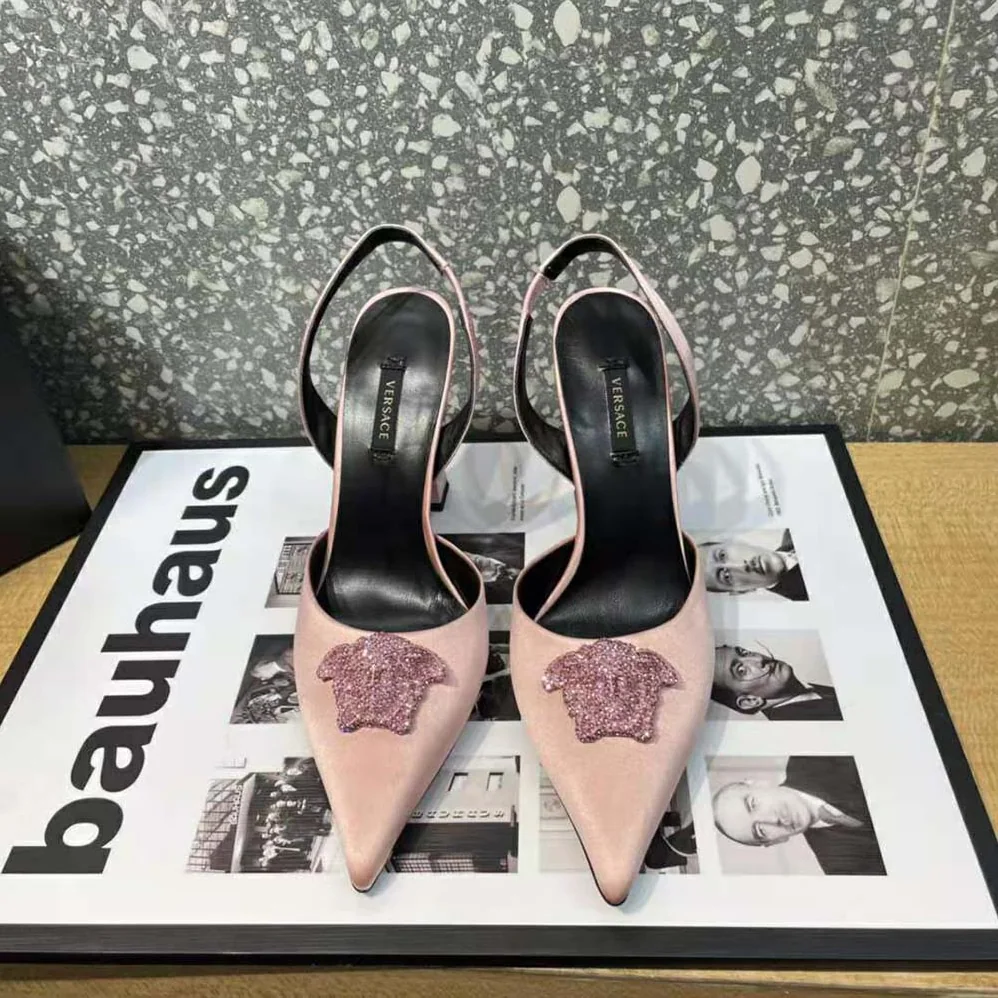 Versace La Medusa Satin Sling-Back Pumps in 105 mm Heel for Women in Pink Versace La Medusa Satin Sling-Back Pumps in 105 mm Heel for Women in Pink