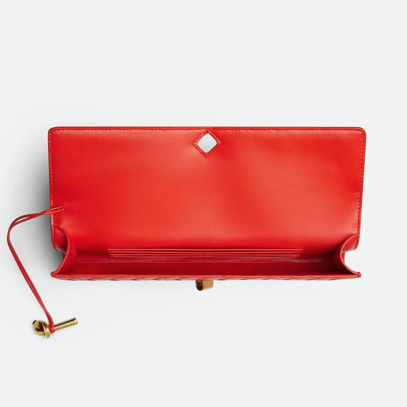 Bottega Veneta Andiamo Clutch Cherry Tomato / Bottega Veneta Andiamo Clutch Cherry Tomato /