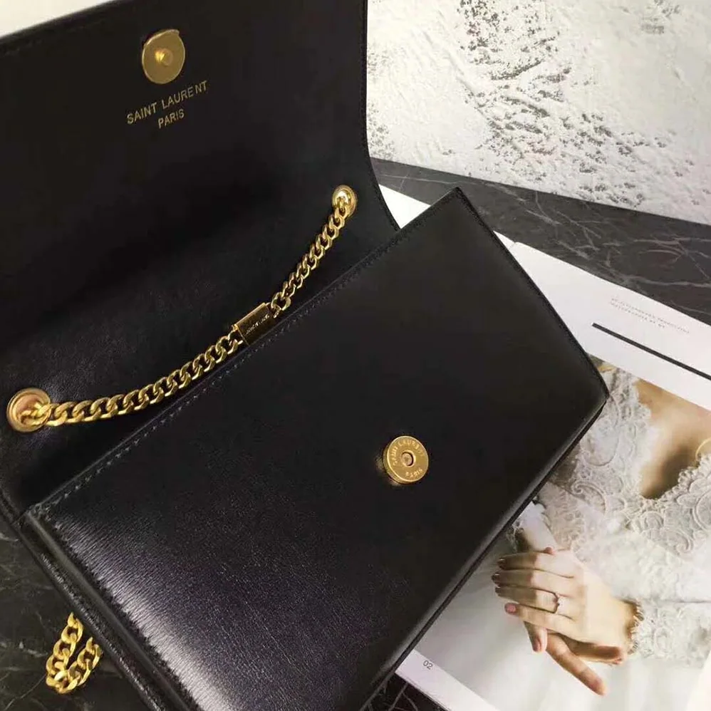 Saint Laurent YSL Kate Medium Tassel Smooth Leather for Women in Black Saint Laurent YSL Kate Medium Tassel Smooth Leather for Women in Black