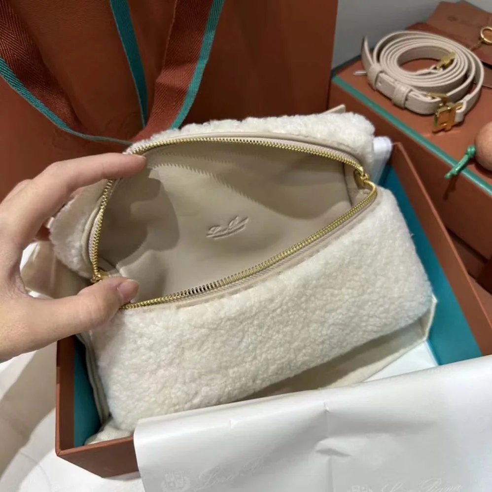 Loro Piana Extra Pocket Pouch L19 in Sheepskin Leather for Women