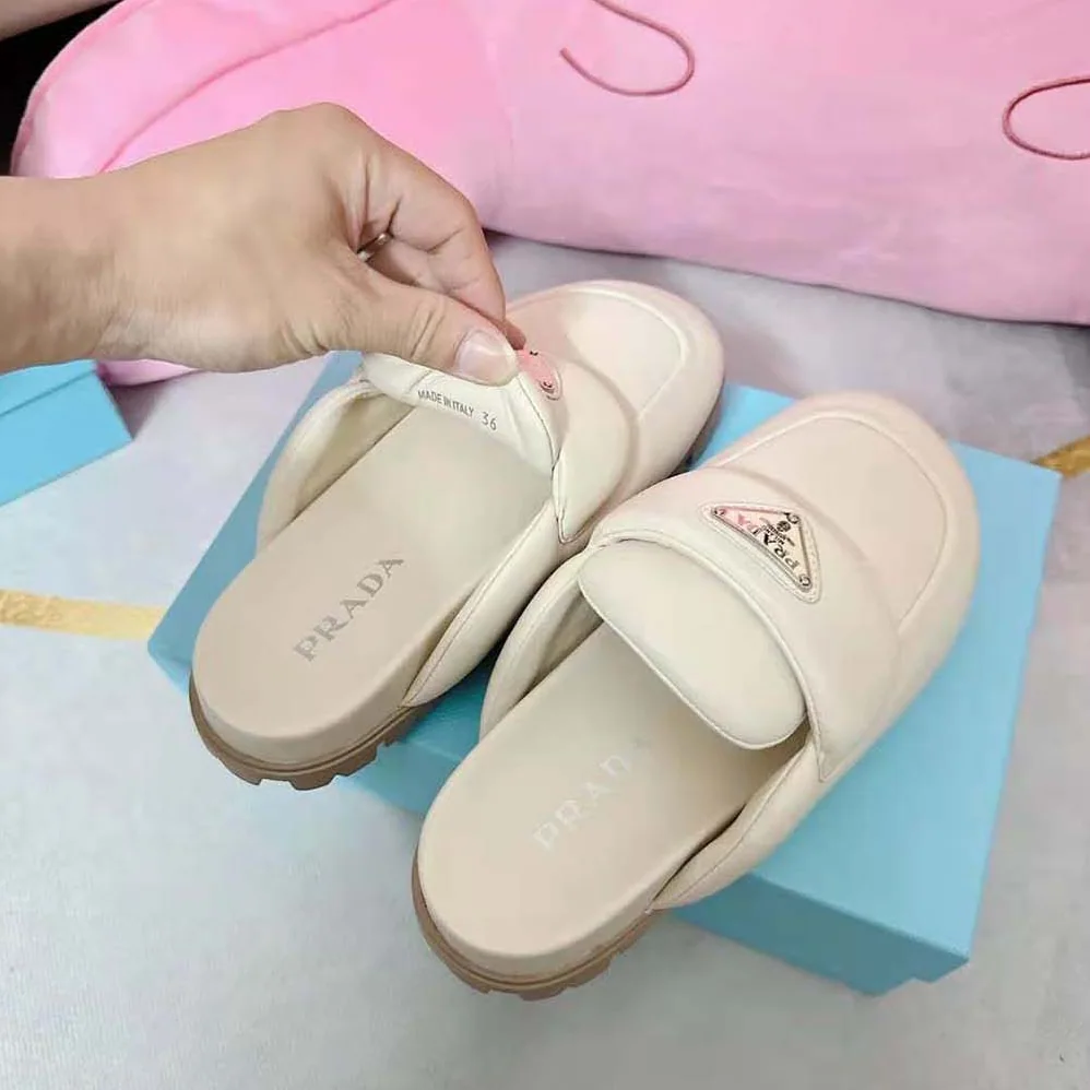 Prada Soft Padded Nappa Leather Sabots for Women in Beige Prada Soft Padded Nappa Leather Sabots for Women in Beige