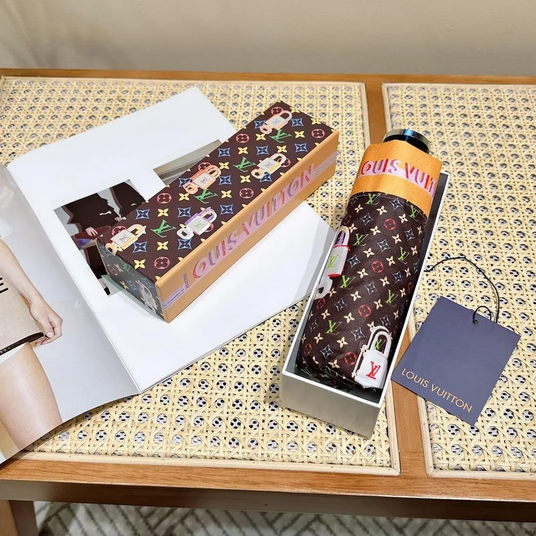Louis Vuitton Opening Folding Monogram Umbrella Brown Louis Vuitton Opening Folding Monogram Umbrella Brown