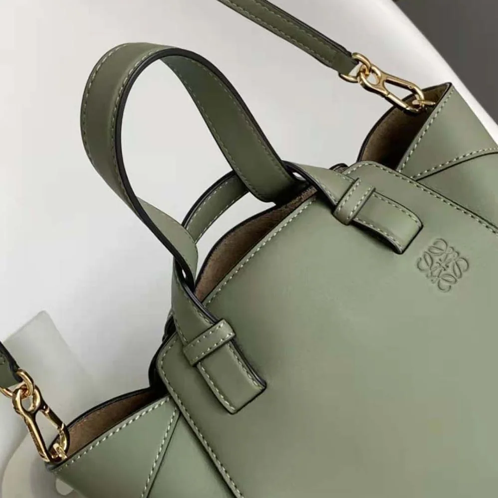 Loewe Hammock Nugget Bag in Nappa Calfskin for Women in Green Loewe Hammock Nugget Bag in Nappa Calfskin for Women in Green