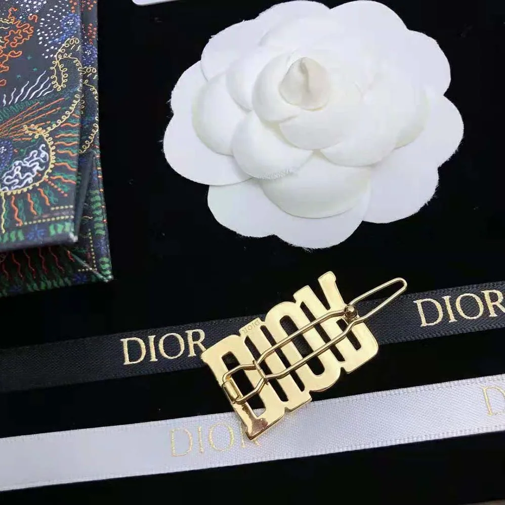 Dior Diorevolution Barrette Gold for Women in Finish Metal Dior Diorevolution Barrette Gold for Women in Finish Metal