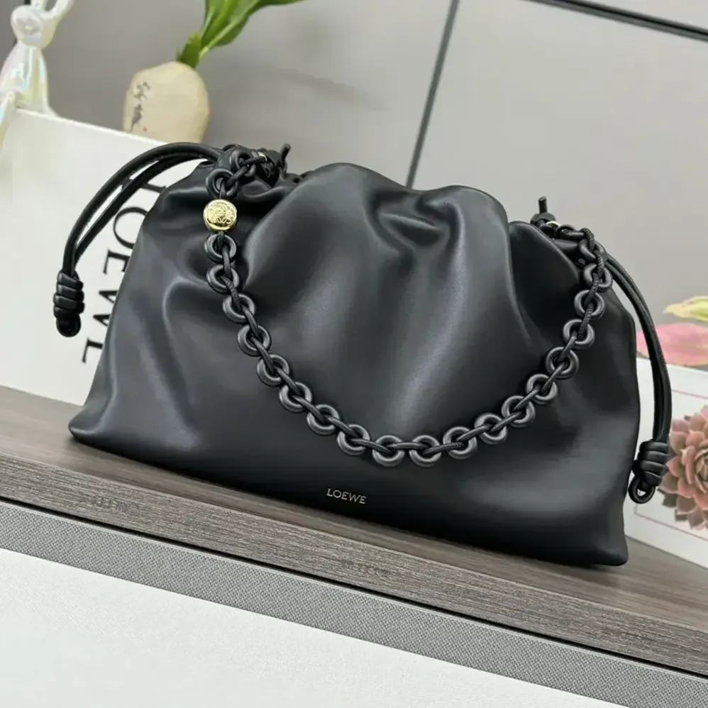 Loewe Large Flamenco Purse in Mellow Nappa Lambskin for Unisex in Black Loewe Large Flamenco Purse in Mellow Nappa Lambskin for Unisex in Black