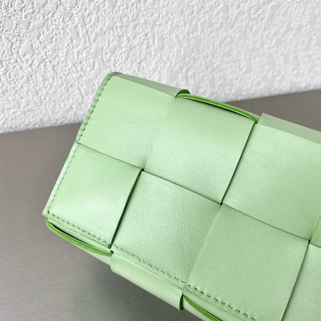 Bottega Veneta Belt Cassette Banana Green