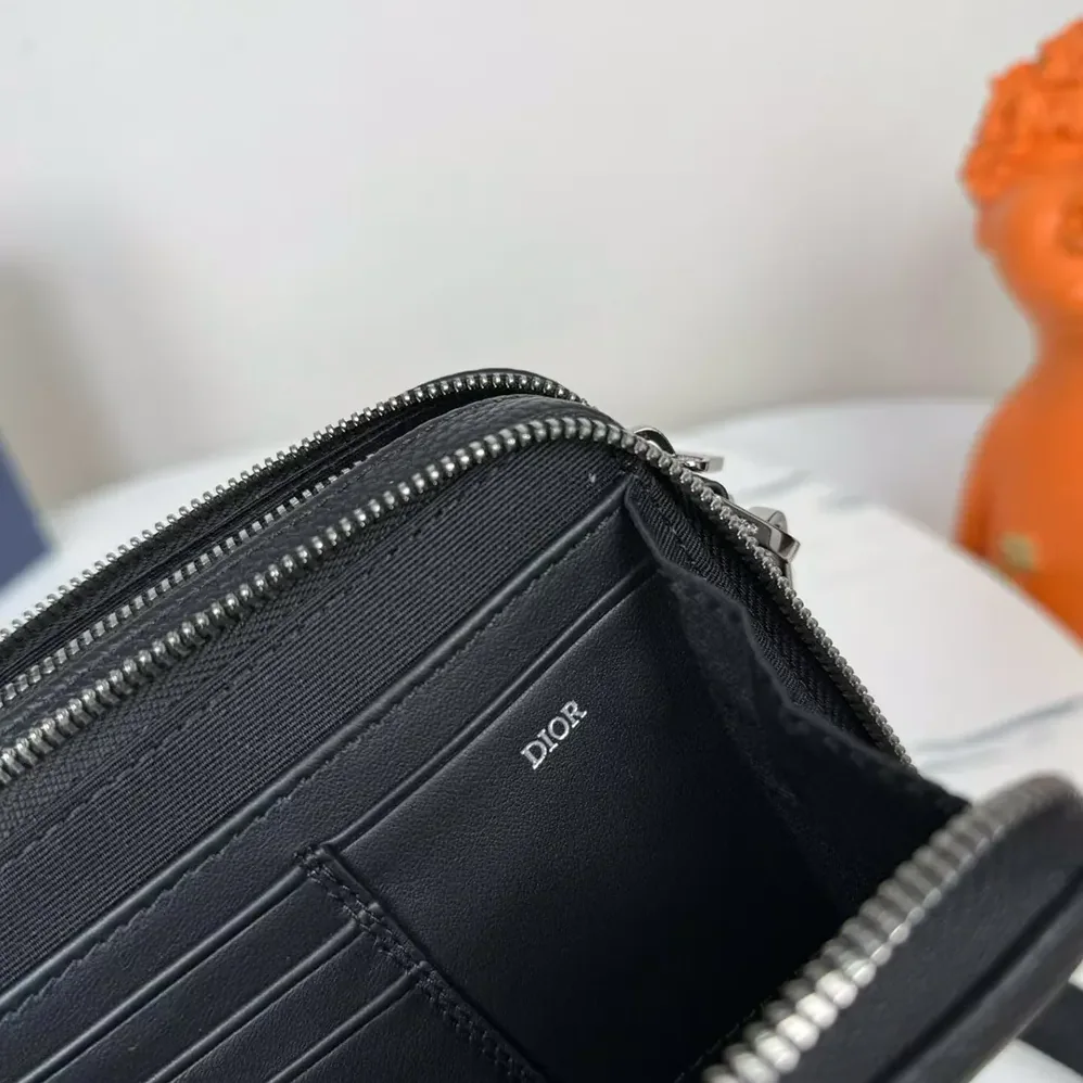 Dior CD Icon Zipped Pouch with Strap Black Grained Calfskin for Men