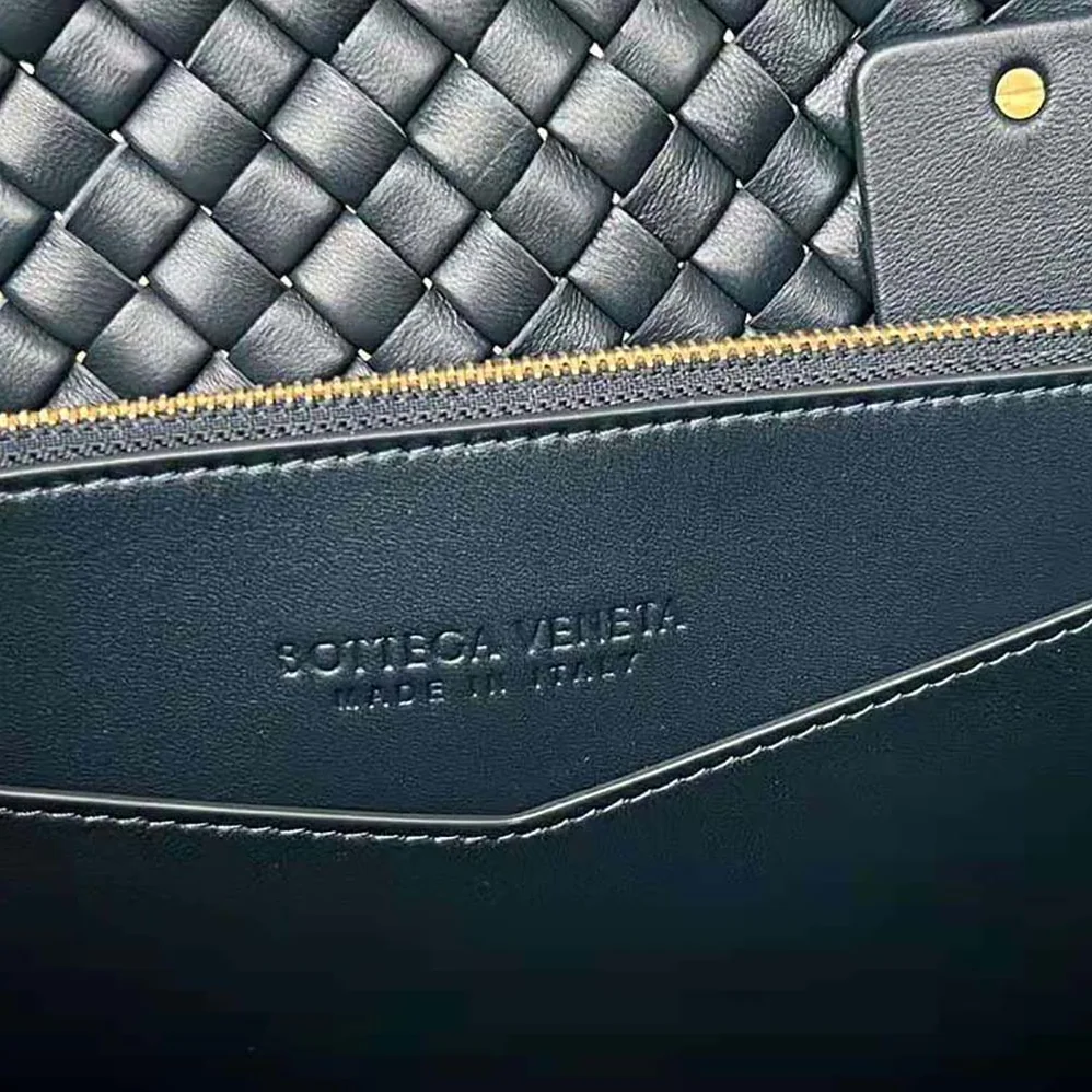 Bottega Veneta Patti Top Handle Bag in Lambskin for Women in Black Bottega Veneta Patti Top Handle Bag in Lambskin for Women in Black
