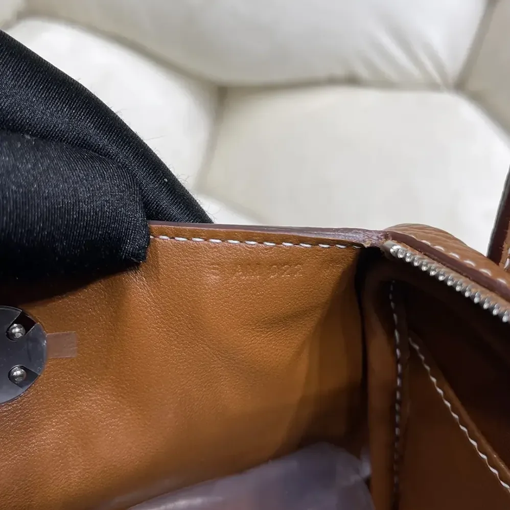 Hermes Lindy Mini 19 in Clemence Leather for Women in Brown/Silver