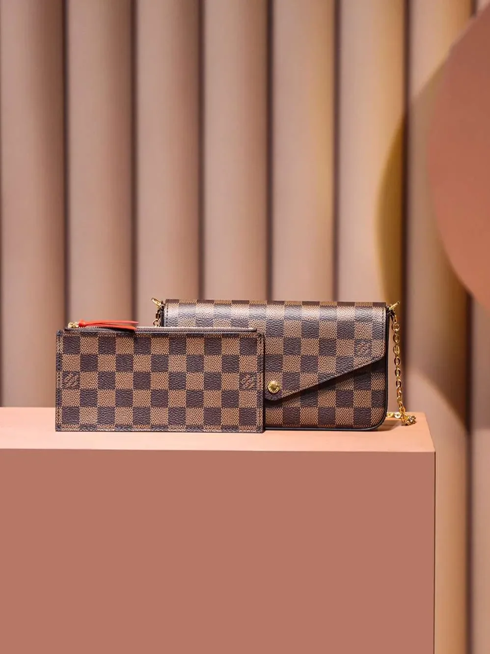 Louis Vuitton Pochette Felicie Shoulder Bag in Brown Gold Hardware Louis Vuitton Pochette Felicie Shoulder Bag in Brown Gold Hardware